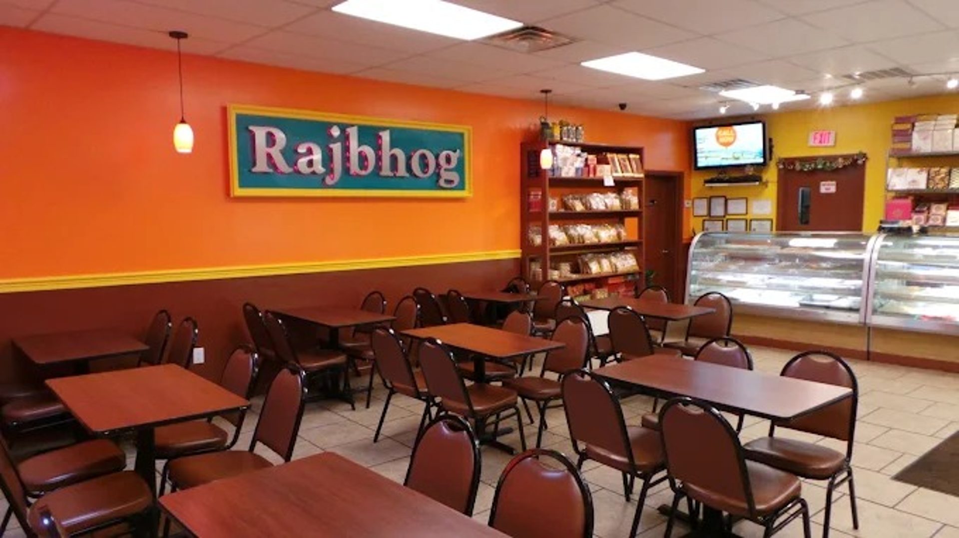 Welcome To Rajbhog Café